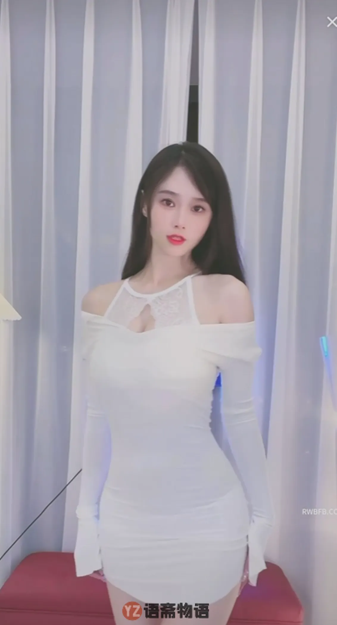 【主播】抖音直播在逃小茉莉/小茉莉er小号精选舞蹈[9V/1.05G]